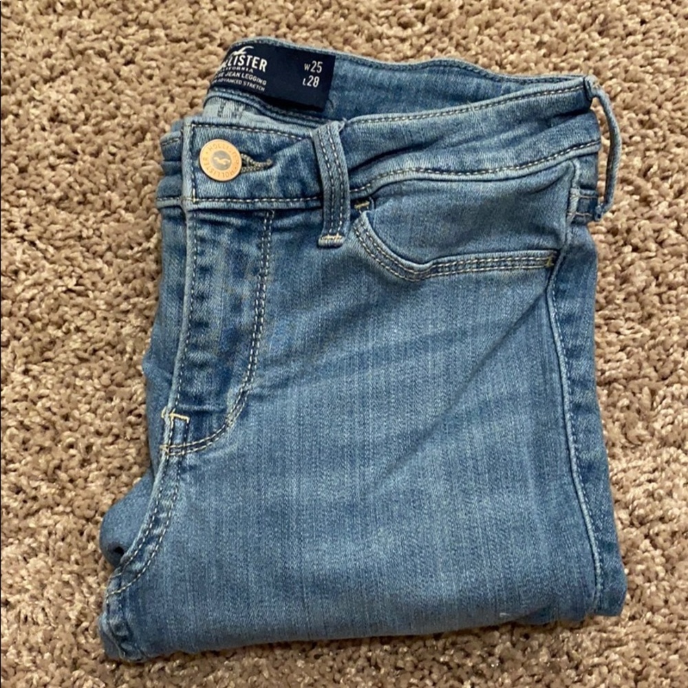 Hollister jeans